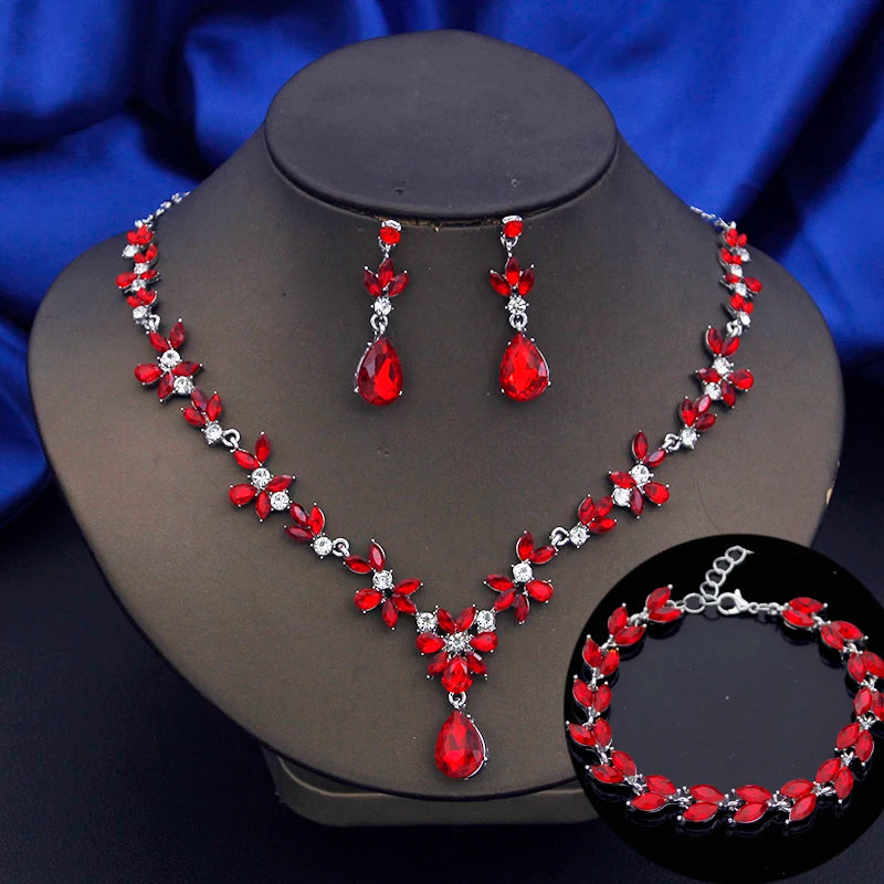 CENMON NECKLACE