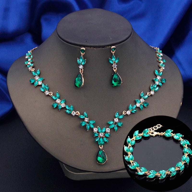 CENMON NECKLACE