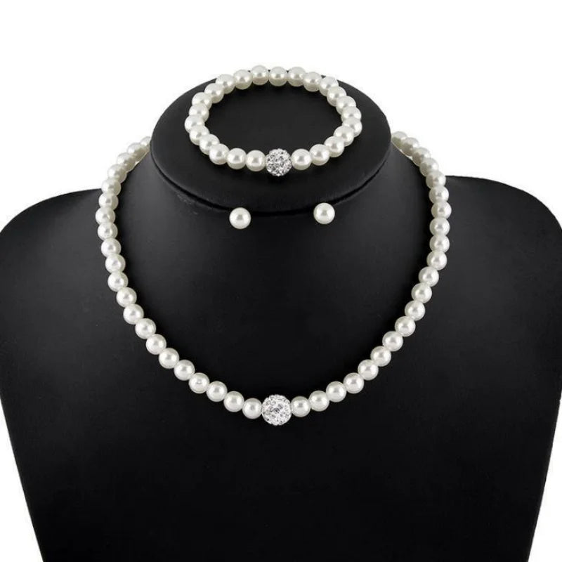 CRYSTAL NECKLACE