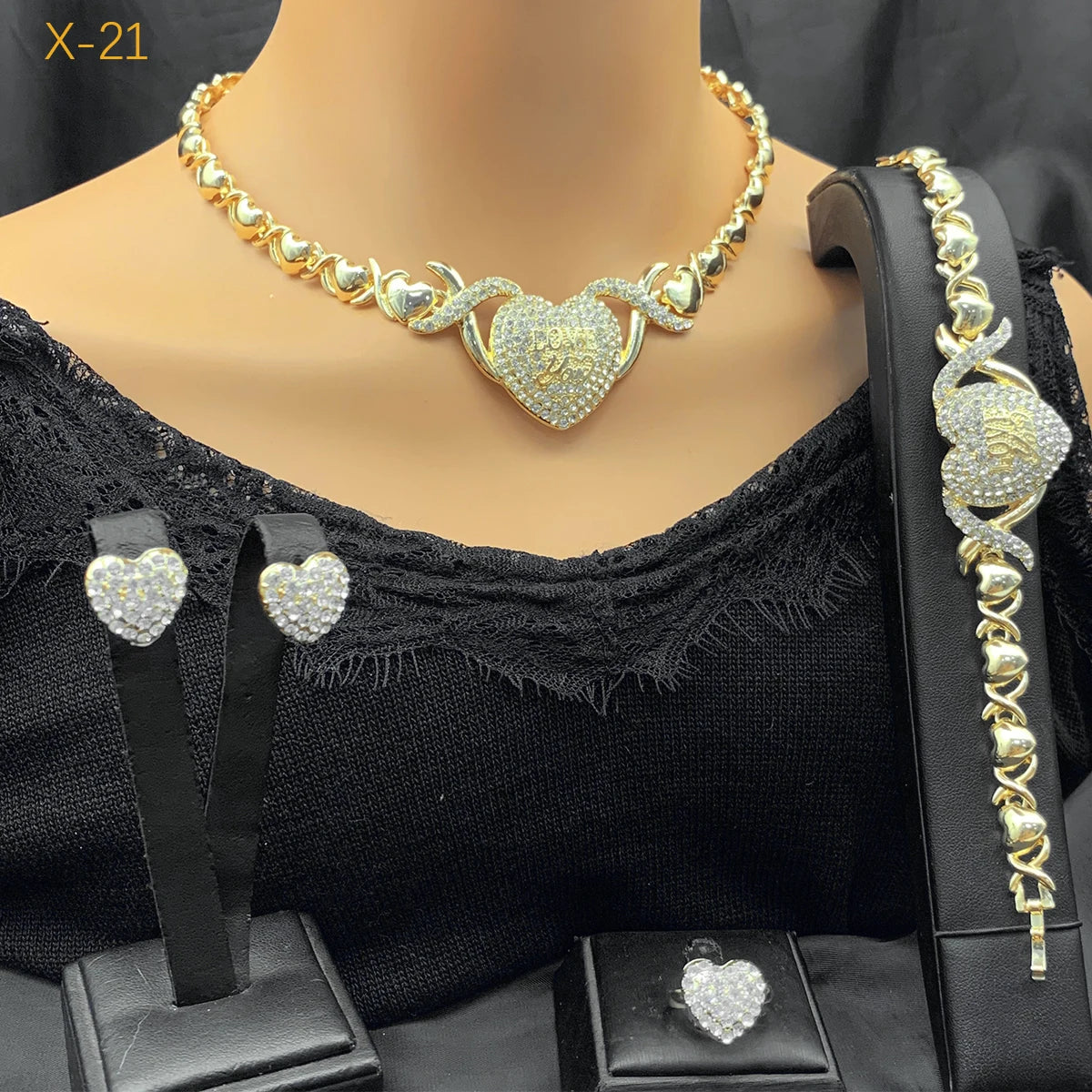 DUBAI NECKLACE