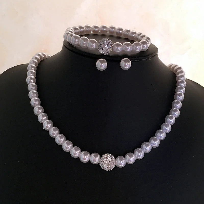 CRYSTAL NECKLACE