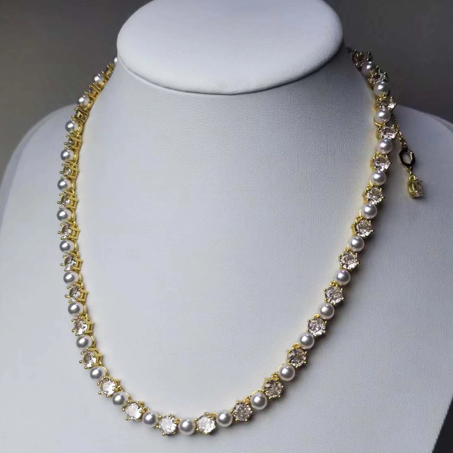 ATLANTIS NECKLACE