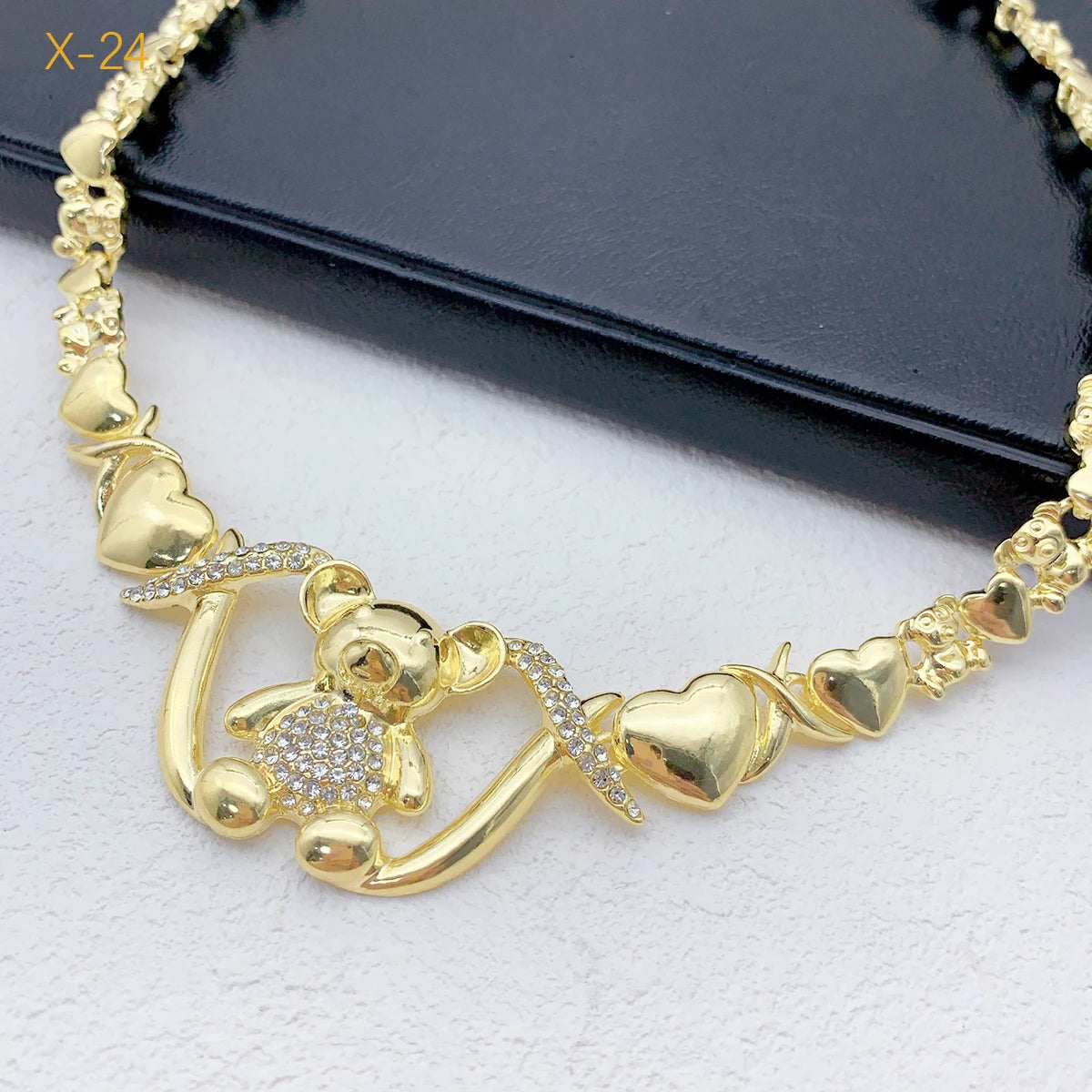 DUBAI NECKLACE