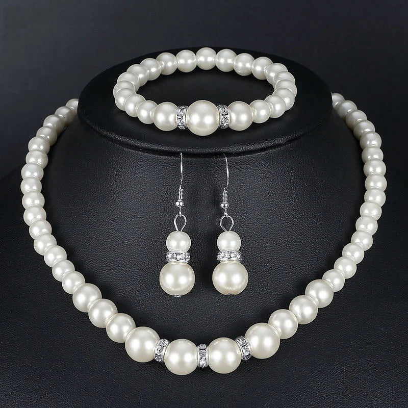CRYSTAL NECKLACE