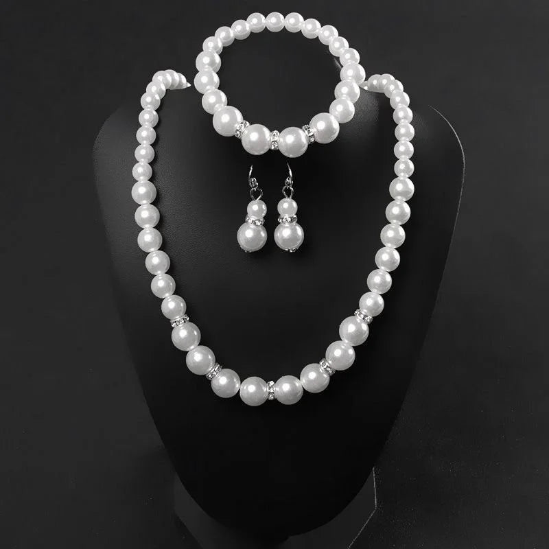 CRYSTAL NECKLACE