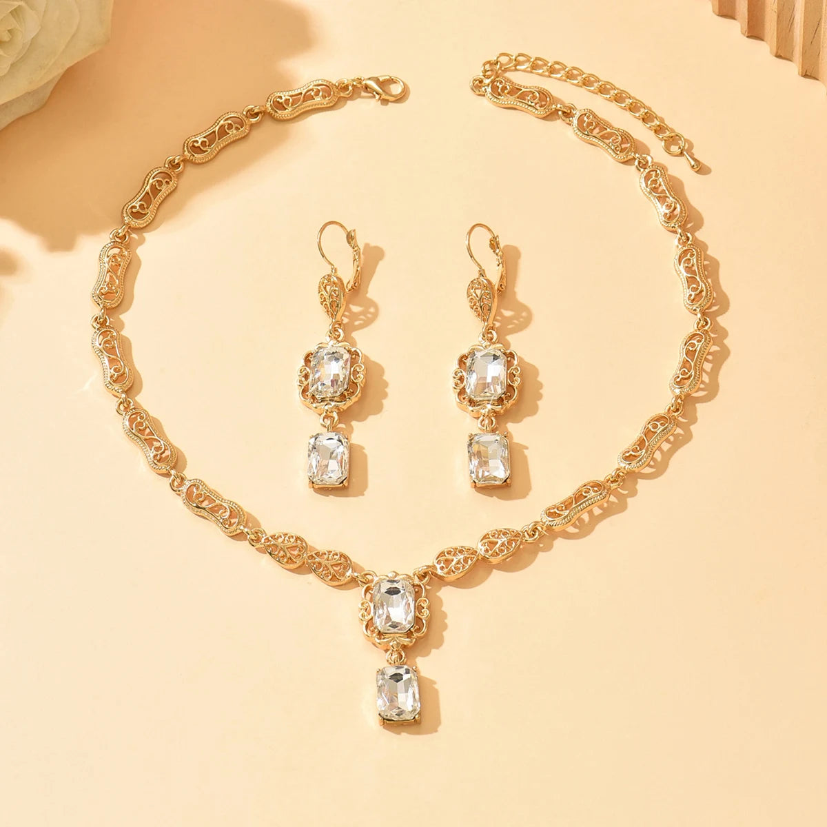 ARABIC NECKLACE