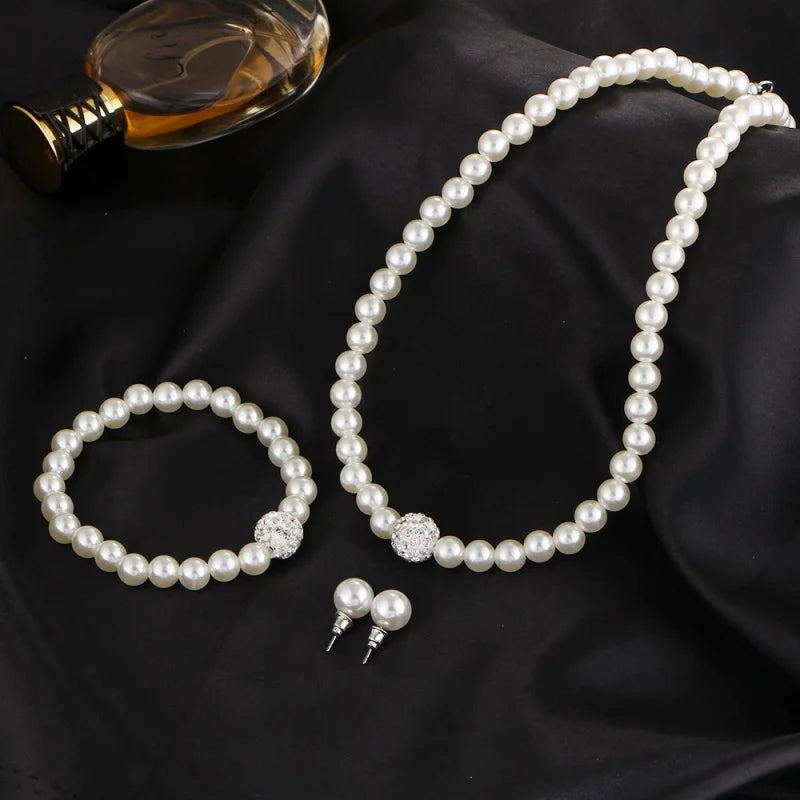 CRYSTAL NECKLACE