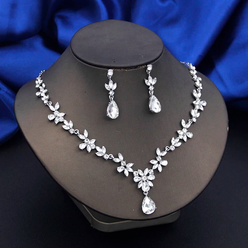 CENMON NECKLACE