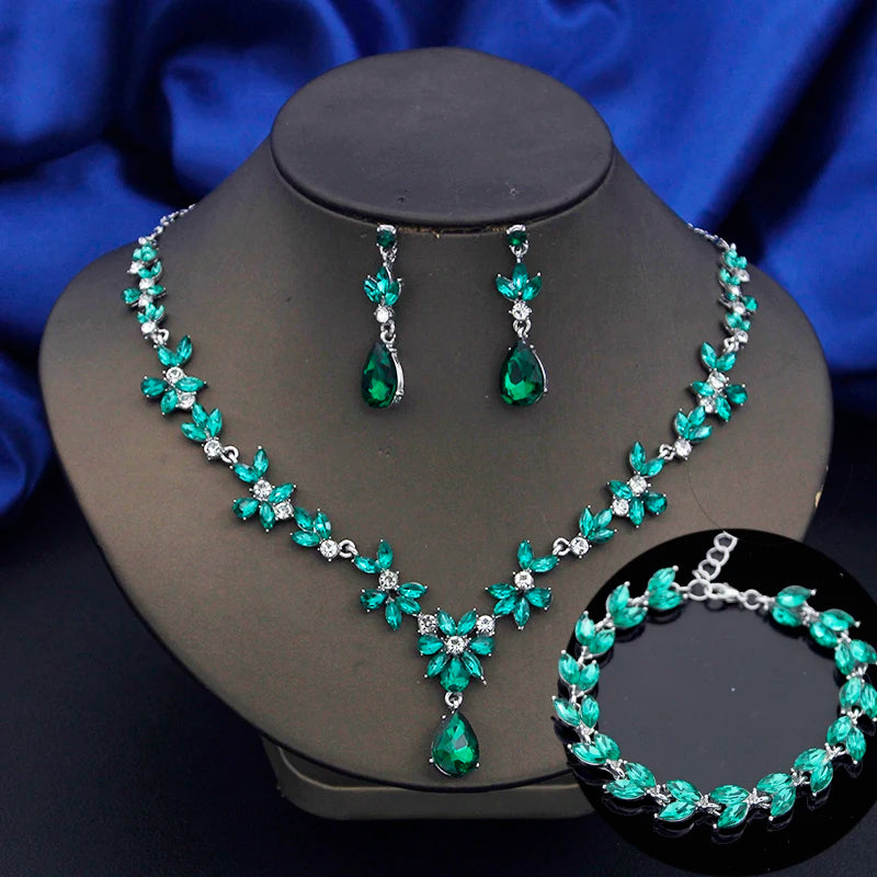 CENMON NECKLACE