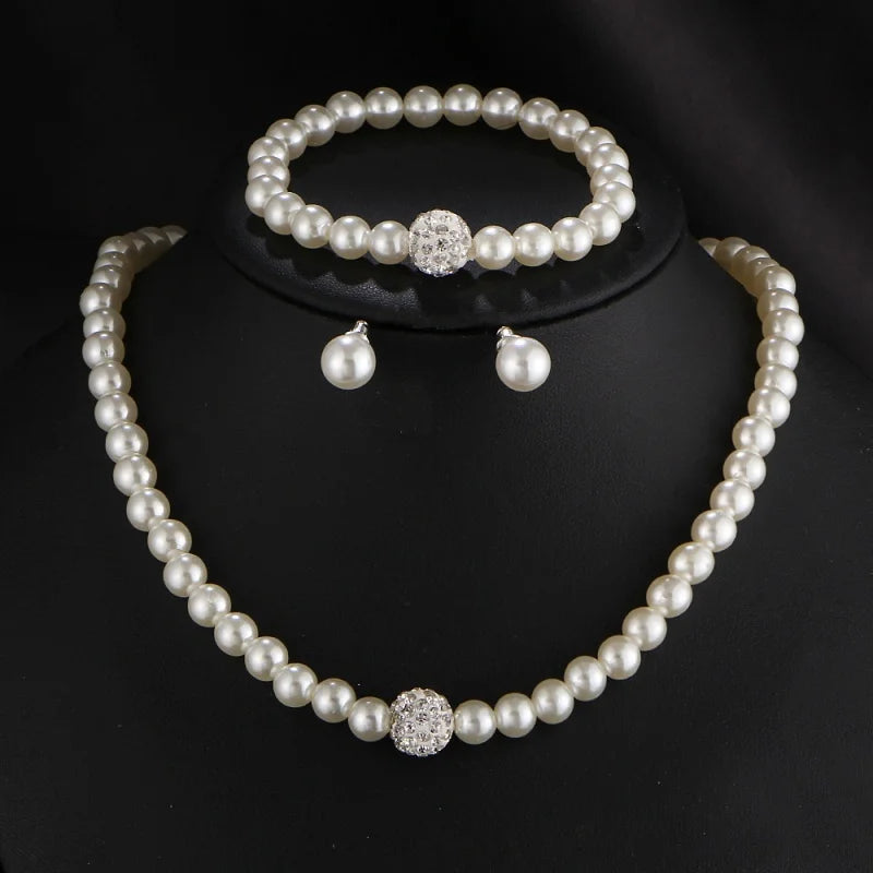 CRYSTAL NECKLACE
