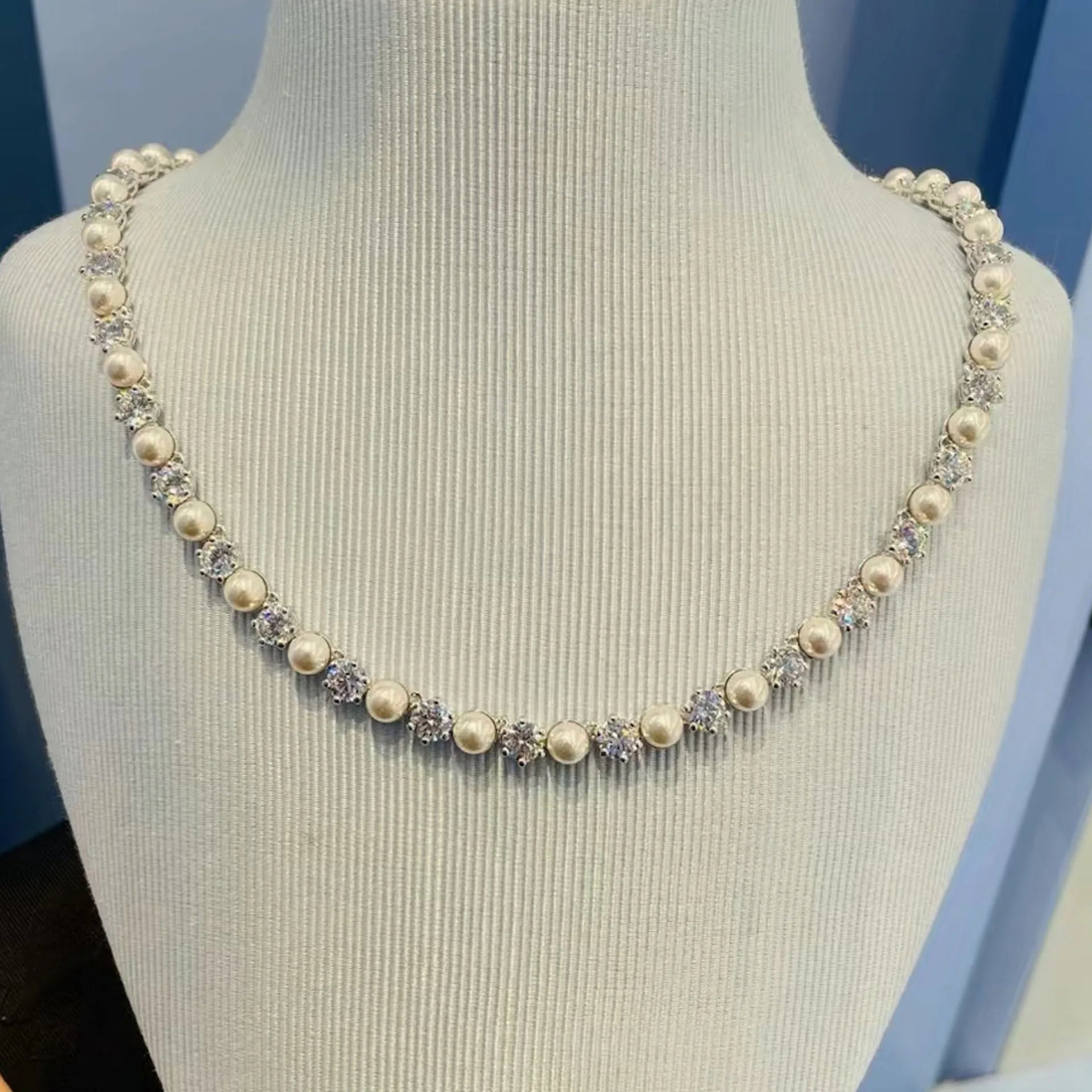 ATLANTIS NECKLACE